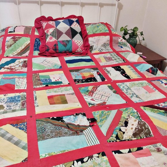 Vintage Patchwork Scrap Crazy Quilt Handmade Full - Picture 3 of 12